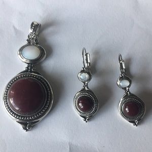 Lia Sophia slide & earring set